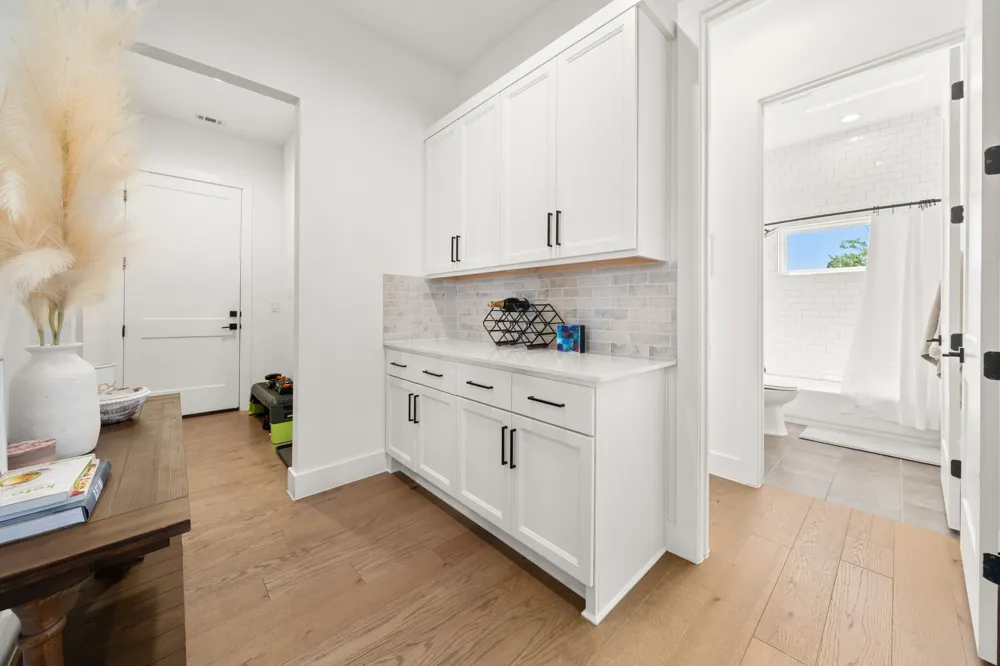 202 Smoke Tree Circle Dripping Springs, TX 78620