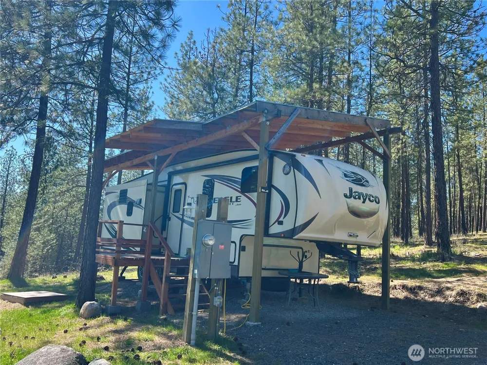 1069 B Kitt Narcisse Road Colville, WA 99114