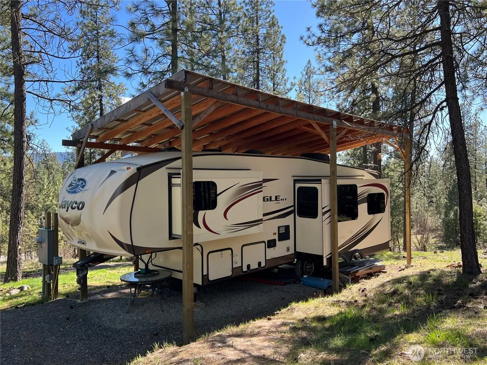 1069 B Kitt Narcisse Road Colville, WA 99114