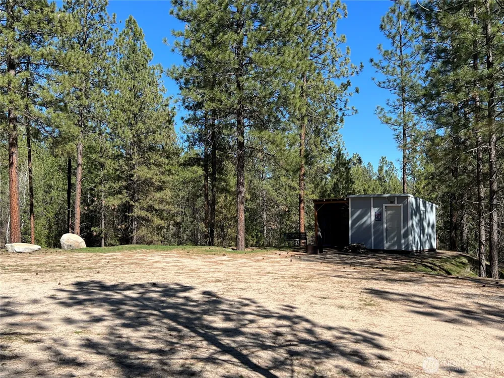 1069 B Kitt Narcisse Road Colville, WA 99114