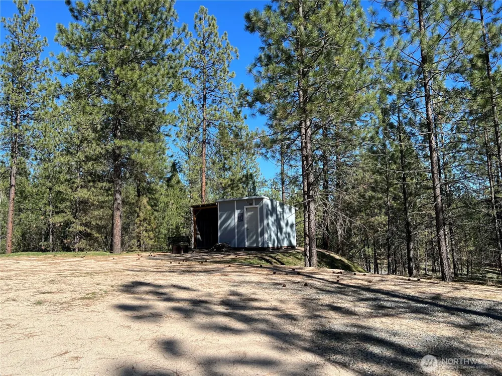 1069 B Kitt Narcisse Road Colville, WA 99114