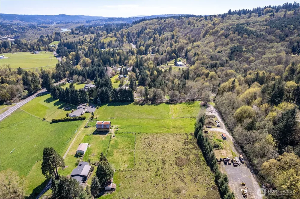 100 Magpie Drive Castle Rock, WA 98611