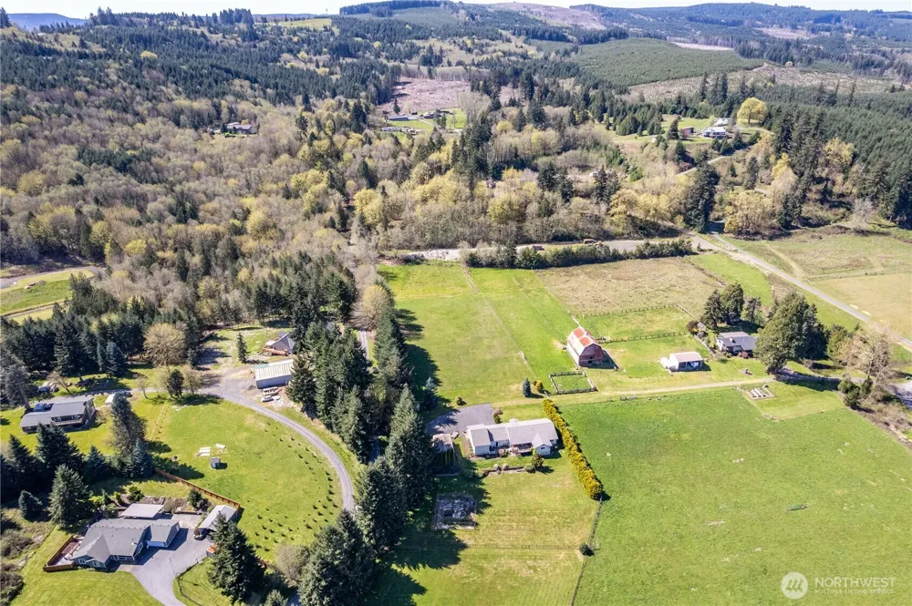 100 Magpie Drive Castle Rock, WA 98611