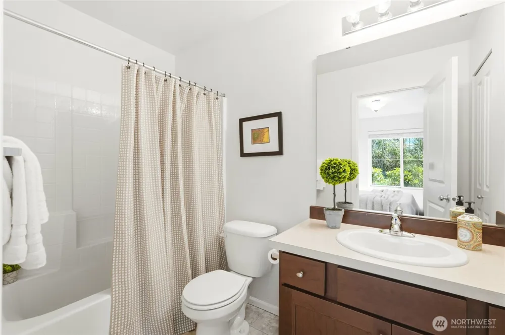 10175 156th Court NE #105 Redmond, WA 98052