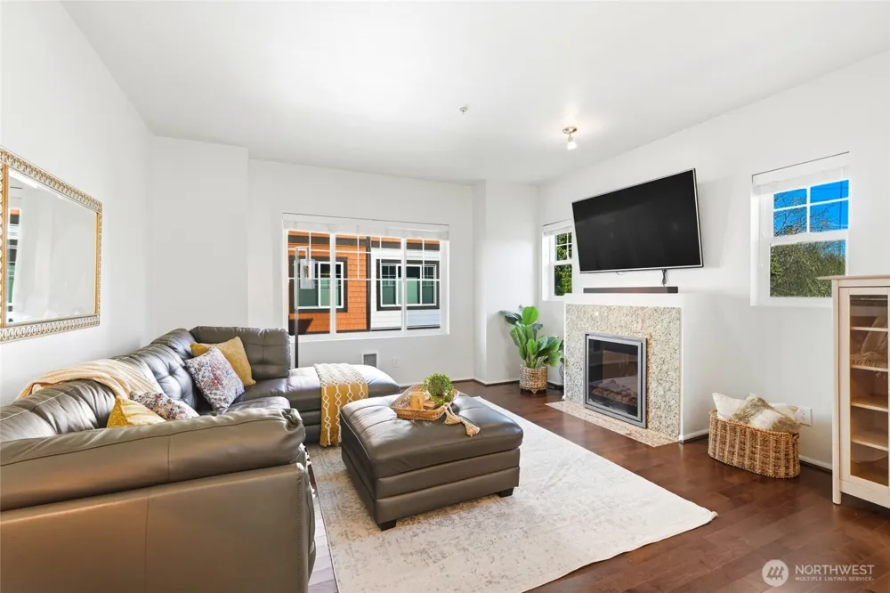 10175 156th Court NE #105 Redmond, WA 98052