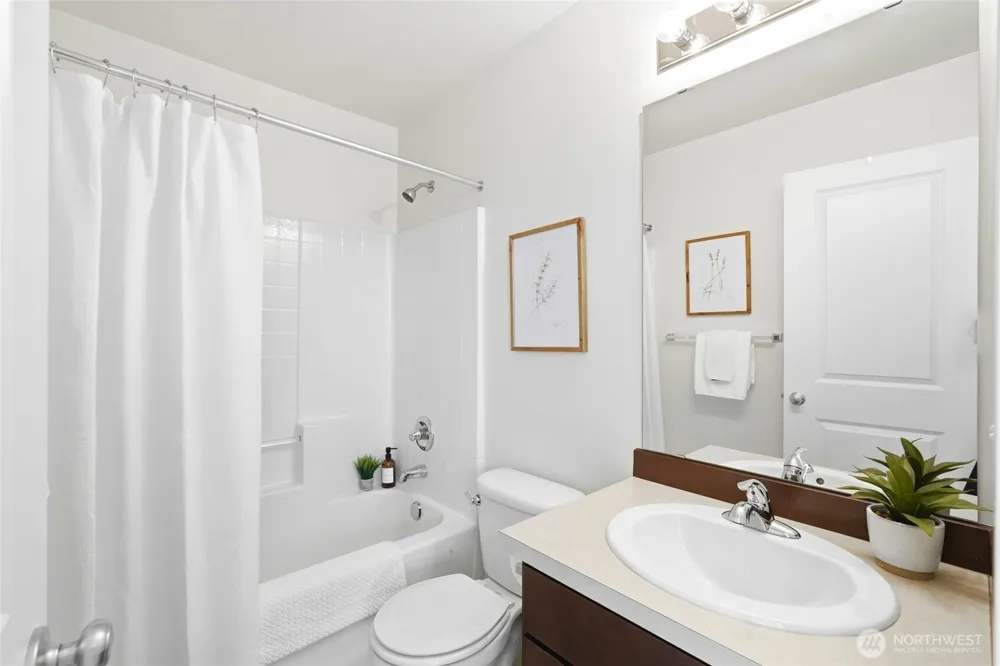 10175 156th Court NE #105 Redmond, WA 98052