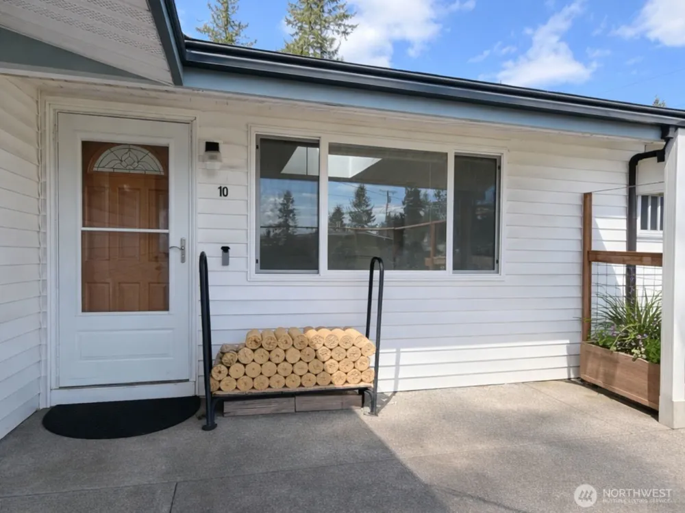 100 Hillcrest Drive Elma, WA 98541