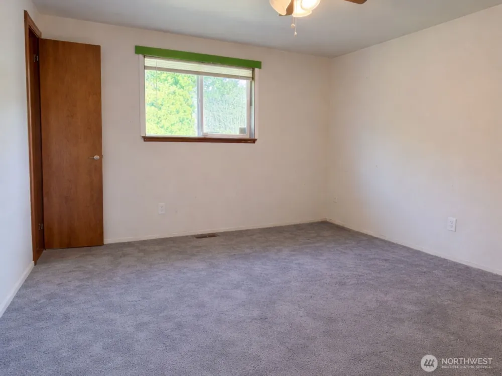 100 Hillcrest Drive Elma, WA 98541