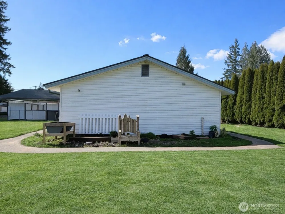 100 Hillcrest Drive Elma, WA 98541