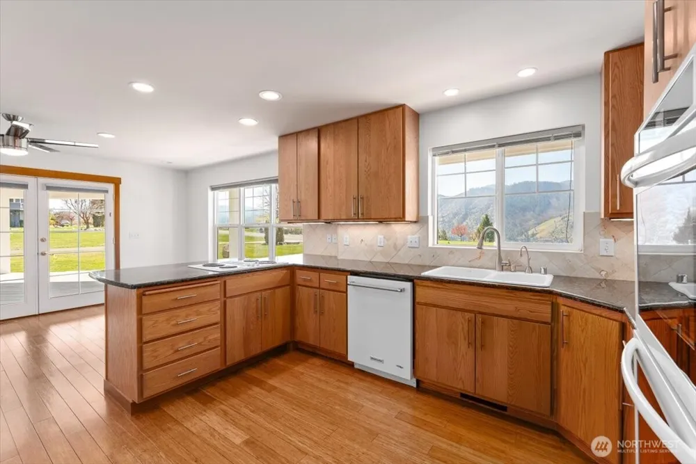 1190 Summit Boulevard Manson, WA 98831