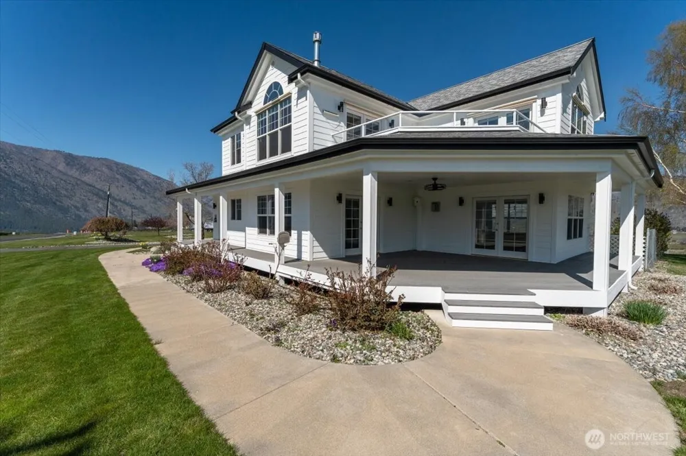 1190 Summit Boulevard Manson, WA 98831