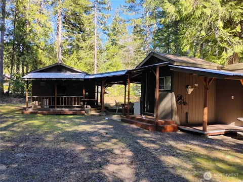 11 E N Duckabush Dr