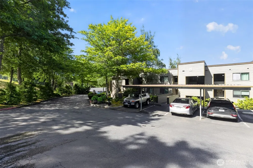 4895 76th Street SW #D701 Mukilteo, WA 98275