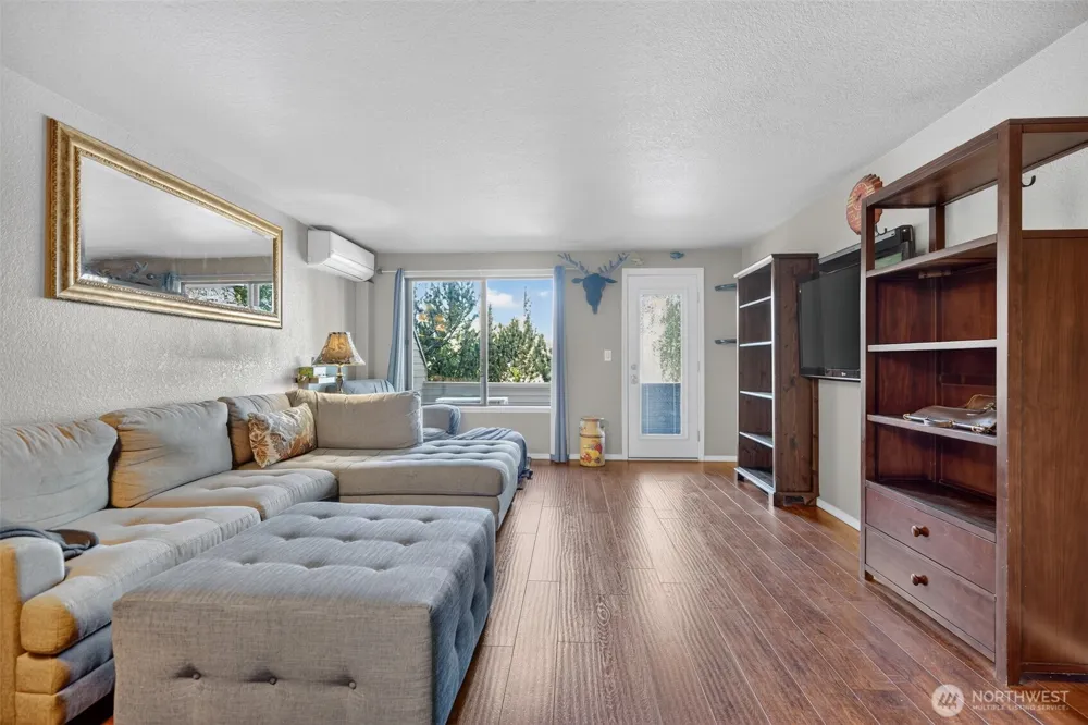 4895 76th Street SW #D701 Mukilteo, WA 98275