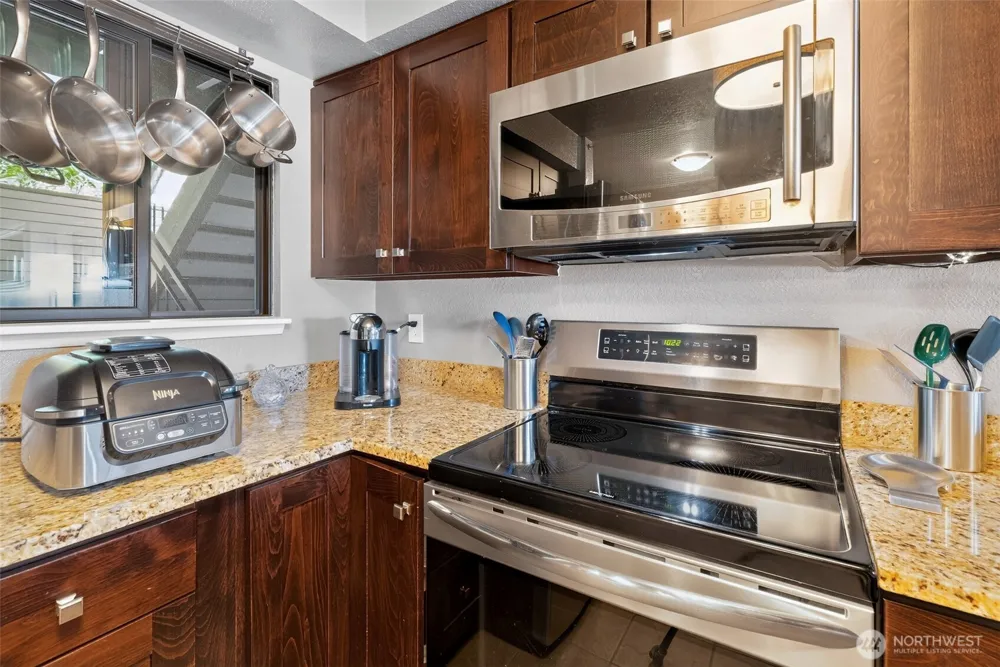 4895 76th Street SW #D701 Mukilteo, WA 98275