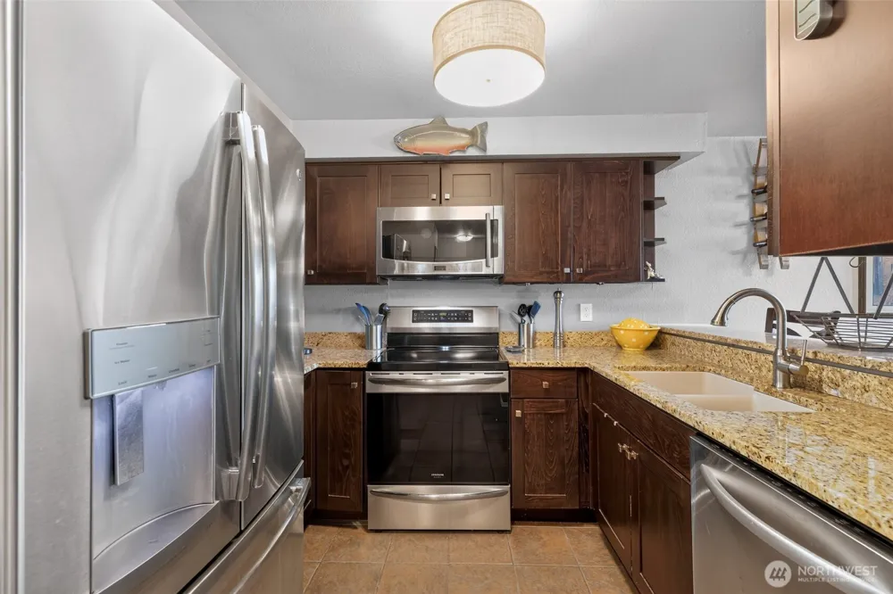 4895 76th Street SW #D701 Mukilteo, WA 98275