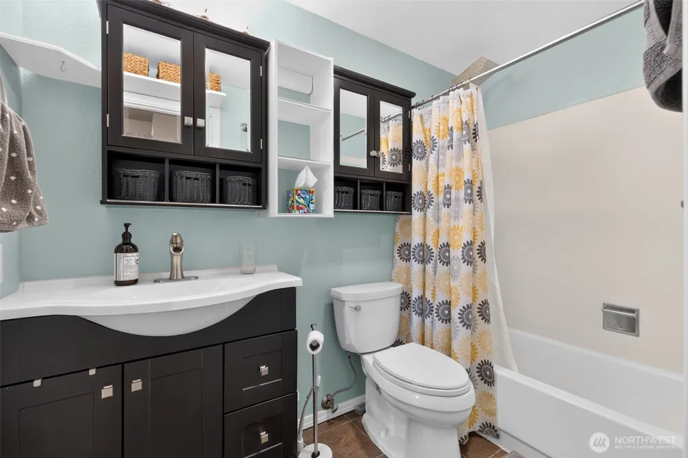 4895 76th Street SW #D701 Mukilteo, WA 98275