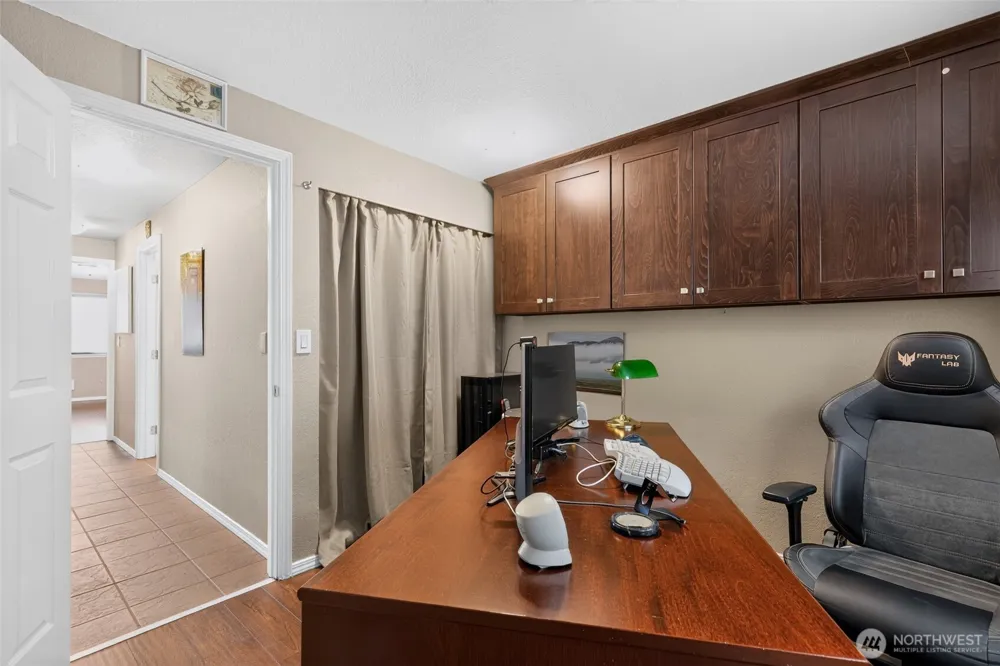 4895 76th Street SW #D701 Mukilteo, WA 98275