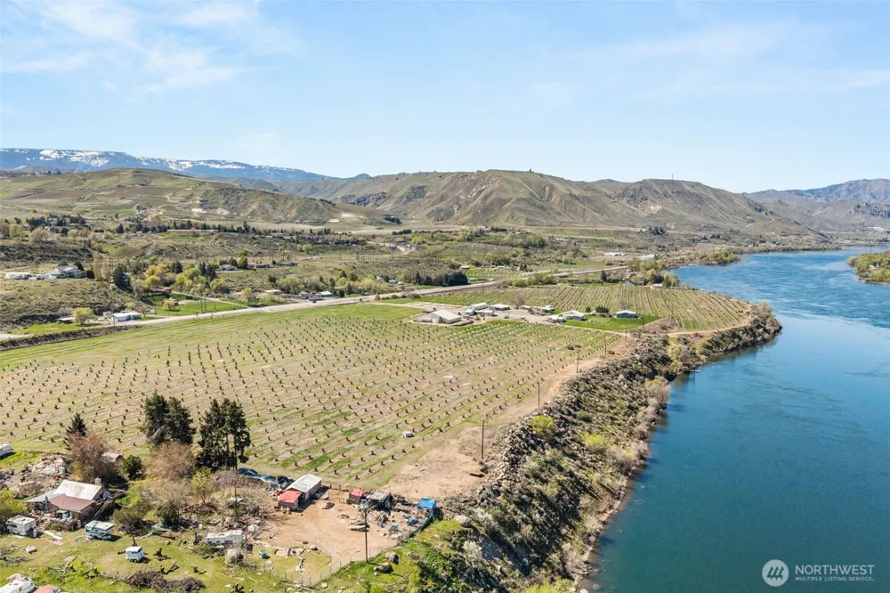 2988 Malaga Alcoa Highway Malaga, WA 98828