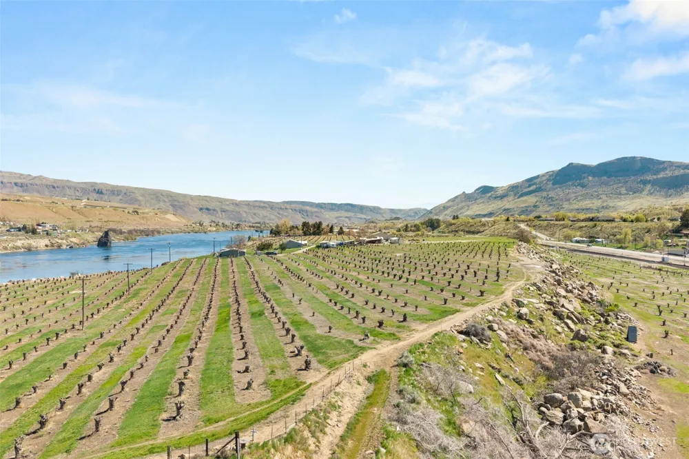 2988 Malaga Alcoa Highway Malaga, WA 98828