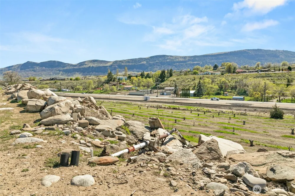 2988 Malaga Alcoa Highway Malaga, WA 98828