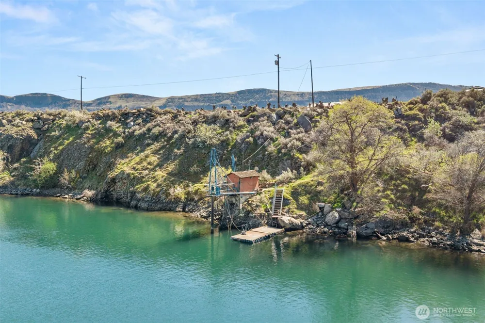 2988 Malaga Alcoa Highway Malaga, WA 98828