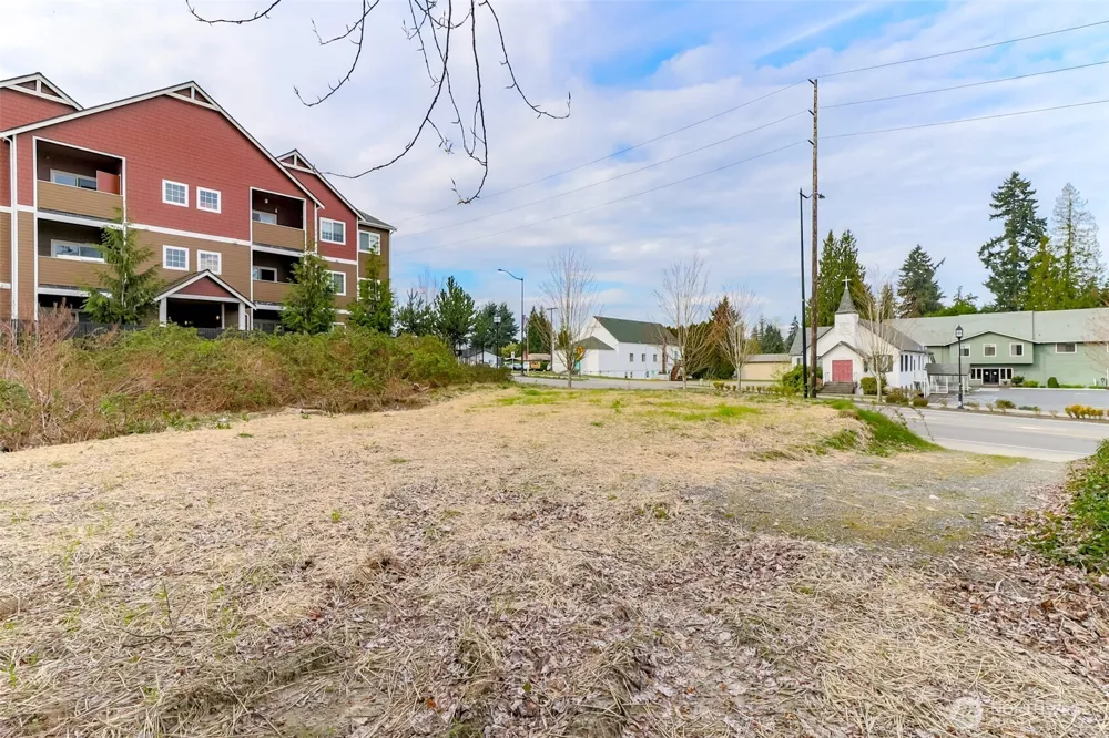 1725 Meridian Avenue E Edgewood, WA 98371