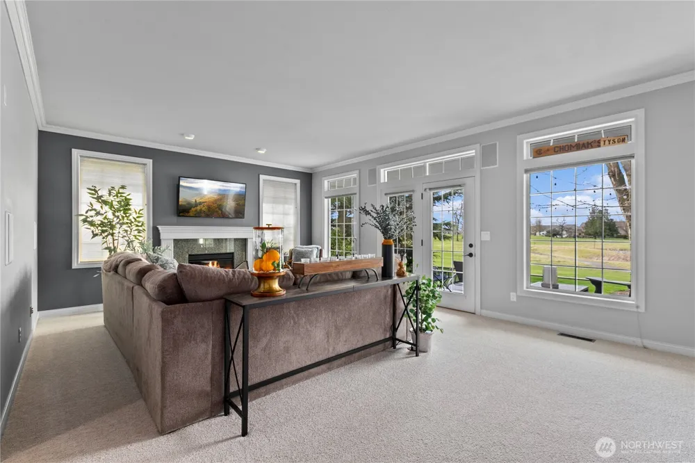 449 Island Green Way Lynden, WA 98264