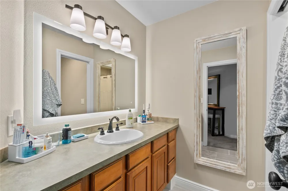 449 Island Green Way Lynden, WA 98264