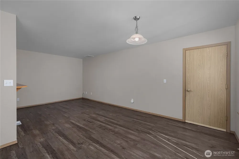 8014 Bedford Lane SE Tumwater, WA 98501