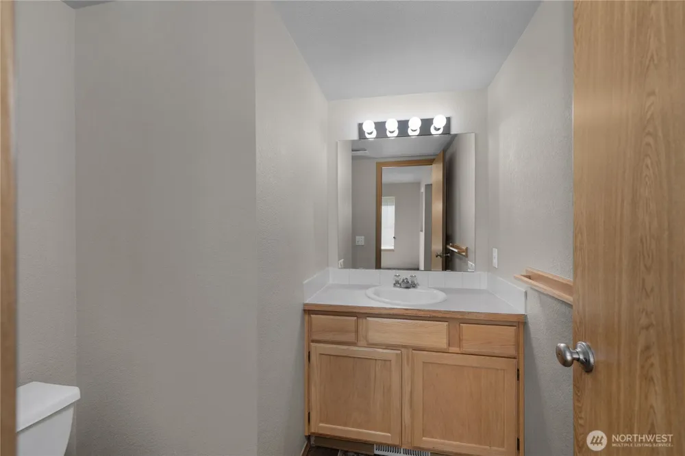 8014 Bedford Lane SE Tumwater, WA 98501