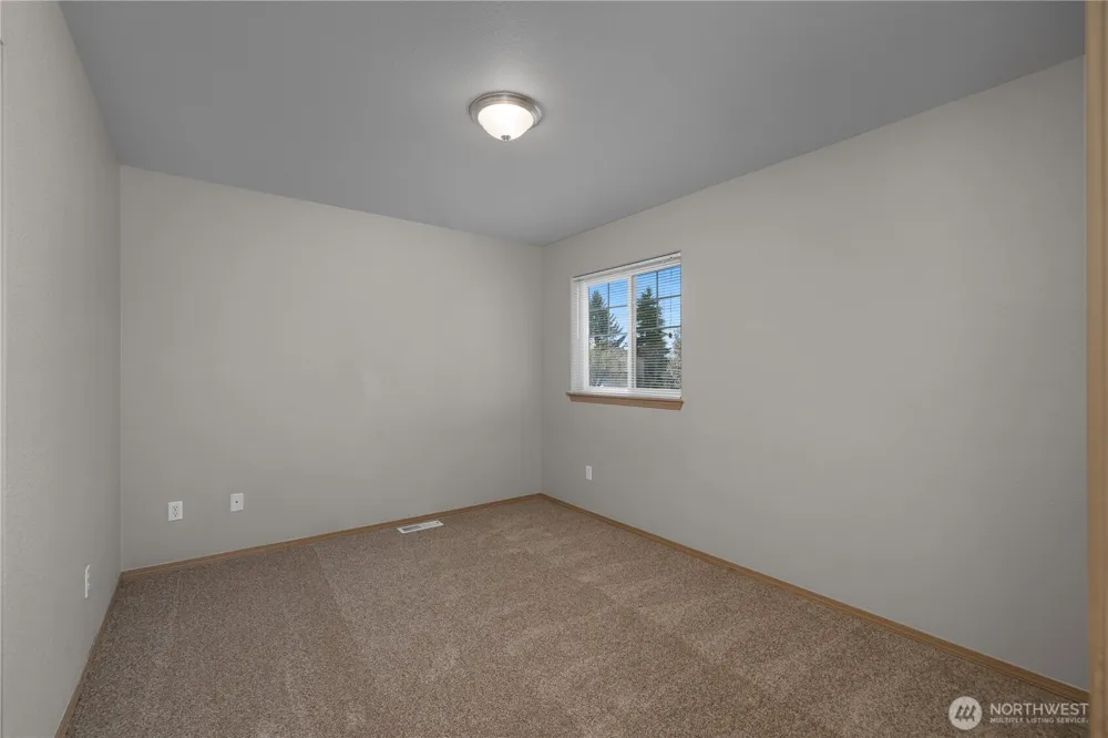 8014 Bedford Lane SE Tumwater, WA 98501
