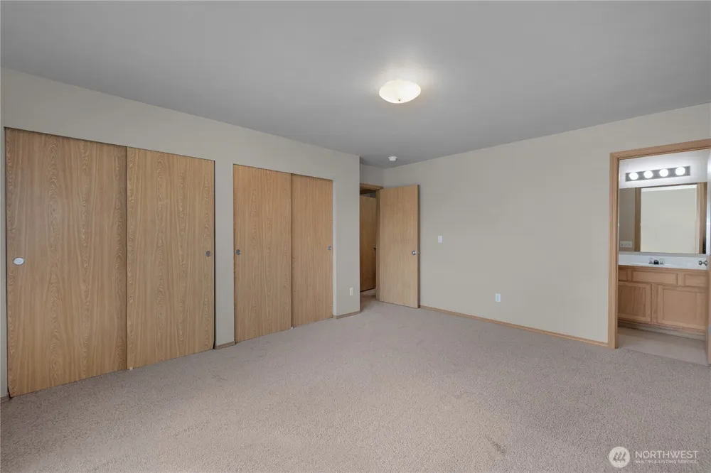8014 Bedford Lane SE Tumwater, WA 98501