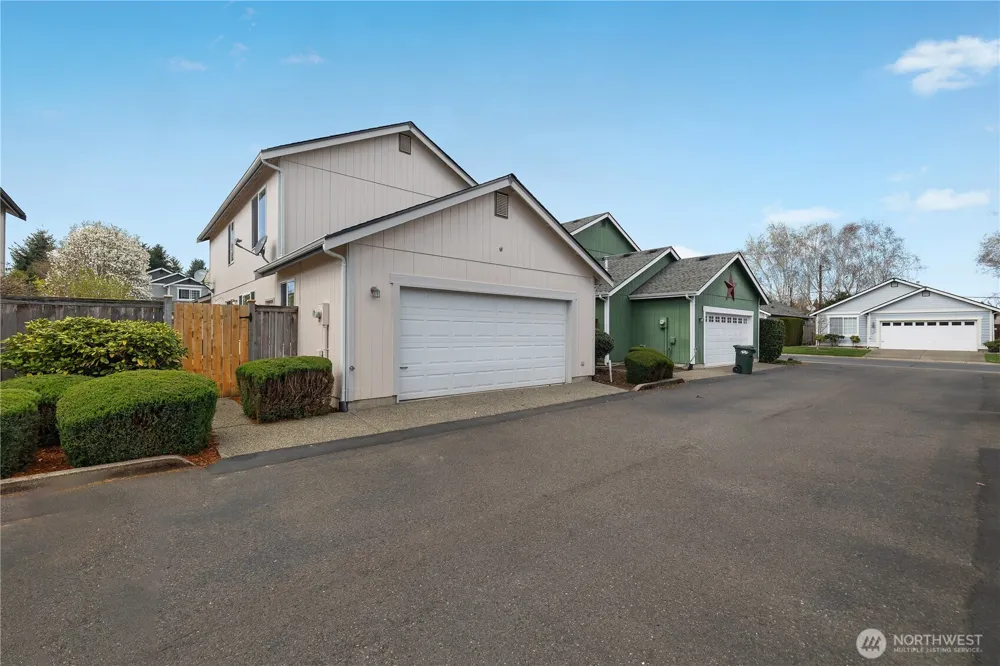 8014 Bedford Lane SE Tumwater, WA 98501