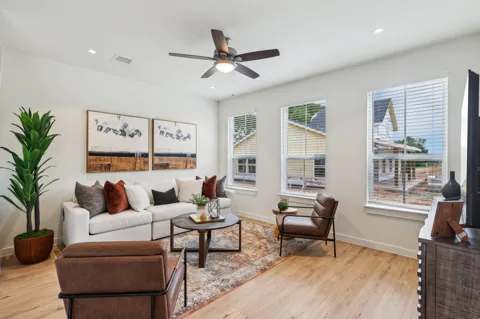 631 Canvas Ave