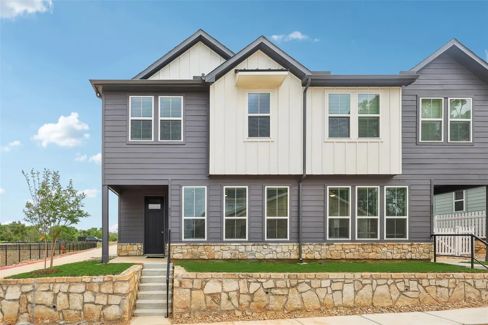 631 Canvas Ave Fulshear, TX 77441