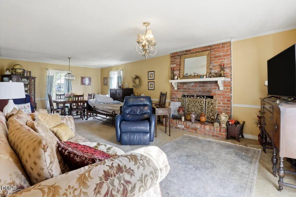 3701 Cornwallis Road Kinston, NC 28504