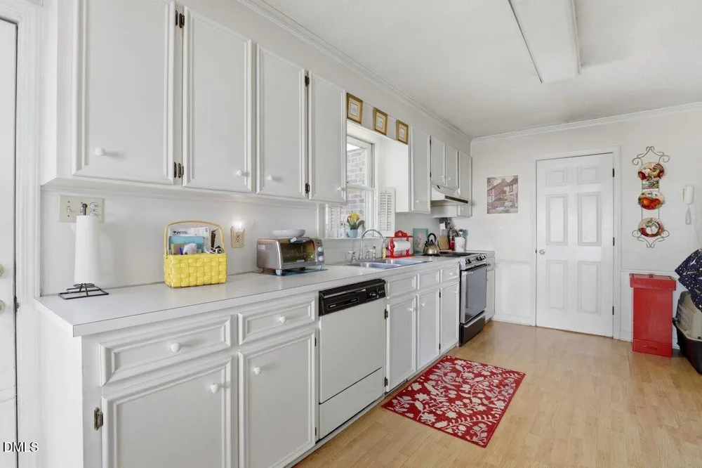 3701 Cornwallis Road Kinston, NC 28504