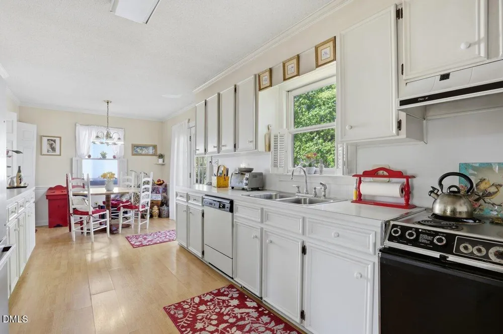 3701 Cornwallis Road Kinston, NC 28504