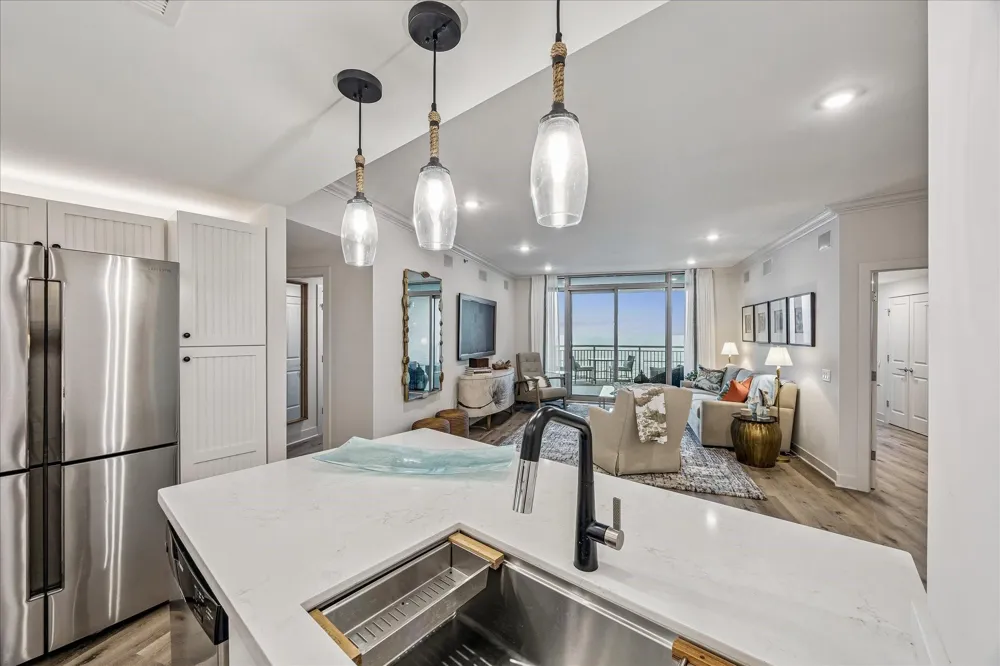 801 E Beach Drive #TW1704 Galveston, TX 77550