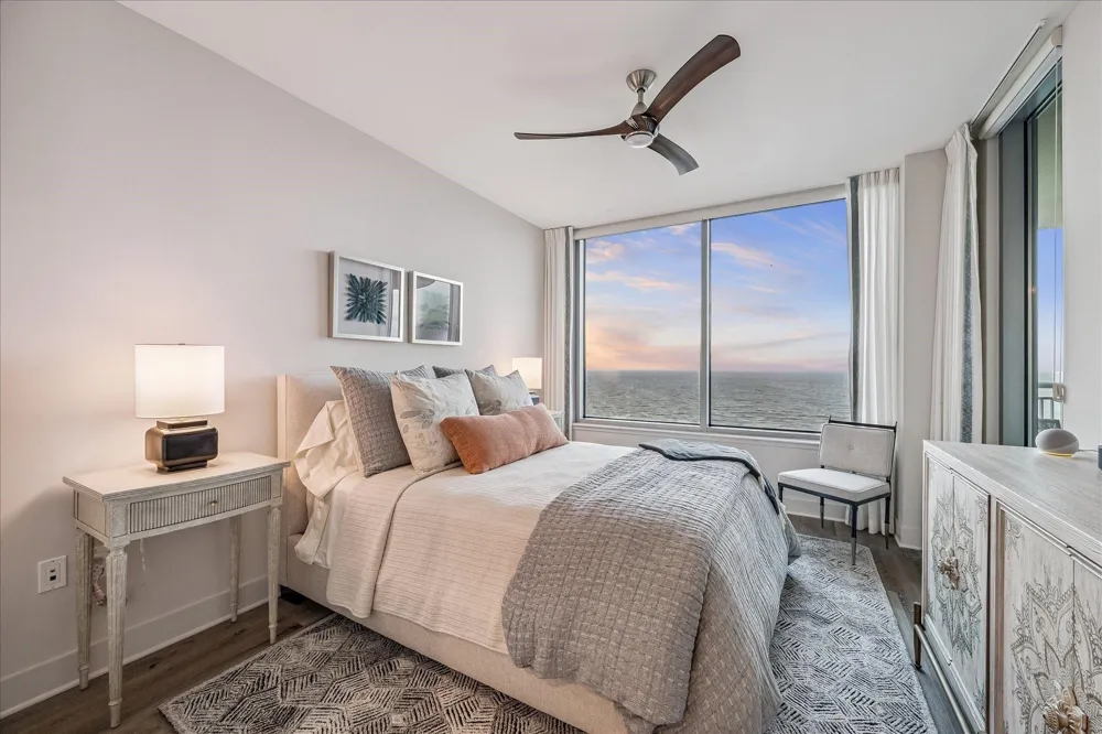 801 E Beach Drive #TW1704 Galveston, TX 77550