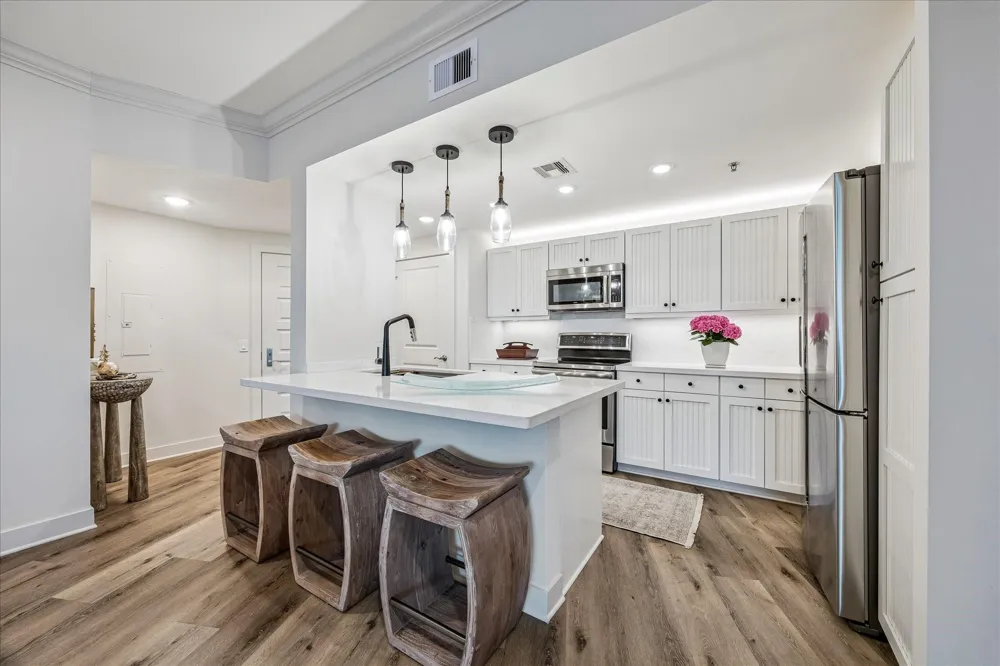 801 E Beach Drive #TW1704 Galveston, TX 77550