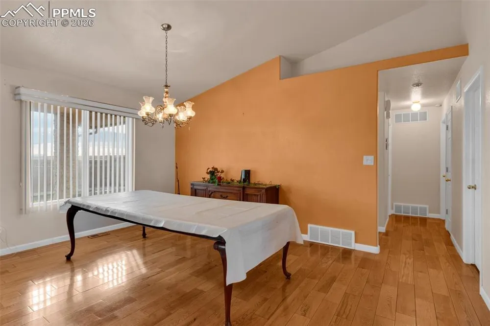 8 Pasadena Drive Pueblo, CO 81005