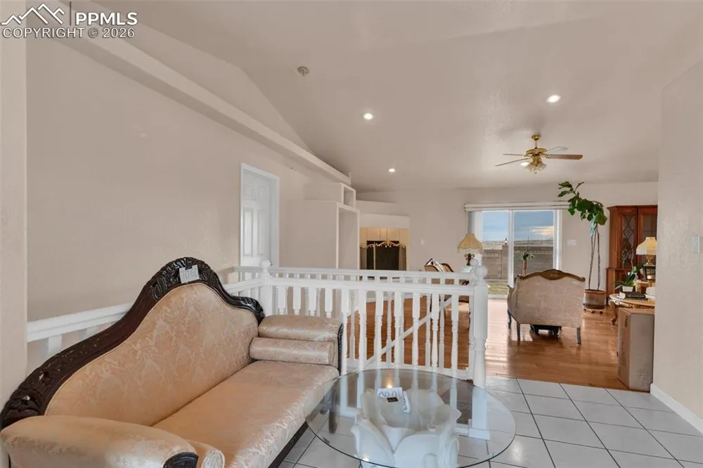 8 Pasadena Drive Pueblo, CO 81005