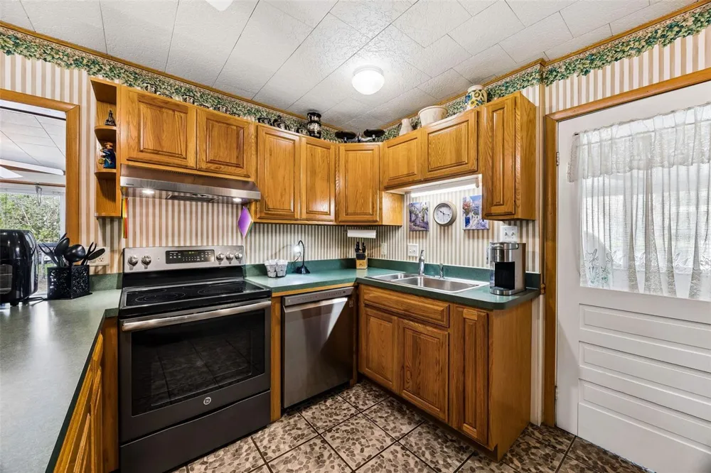 110 SHAFFER AVENUE Crescent City, FL 32112