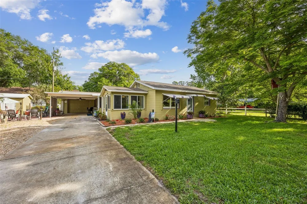 110 SHAFFER AVENUE Crescent City, FL 32112