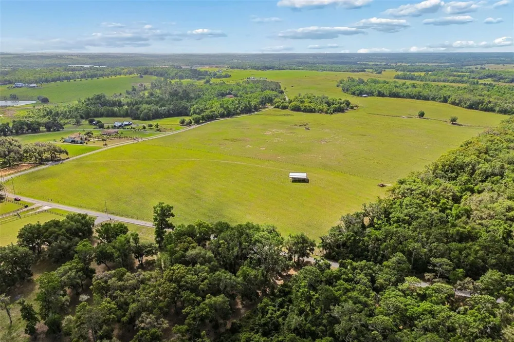 JOHNSTON ROAD Dade City, FL 33523