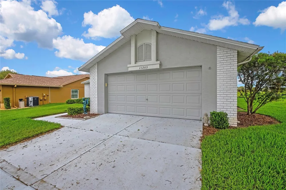 11203 SUN TREE ROAD Hudson, FL 34667
