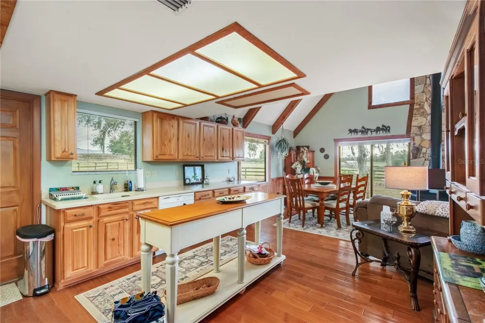 5100 W HWY 329 Reddick, FL 32686