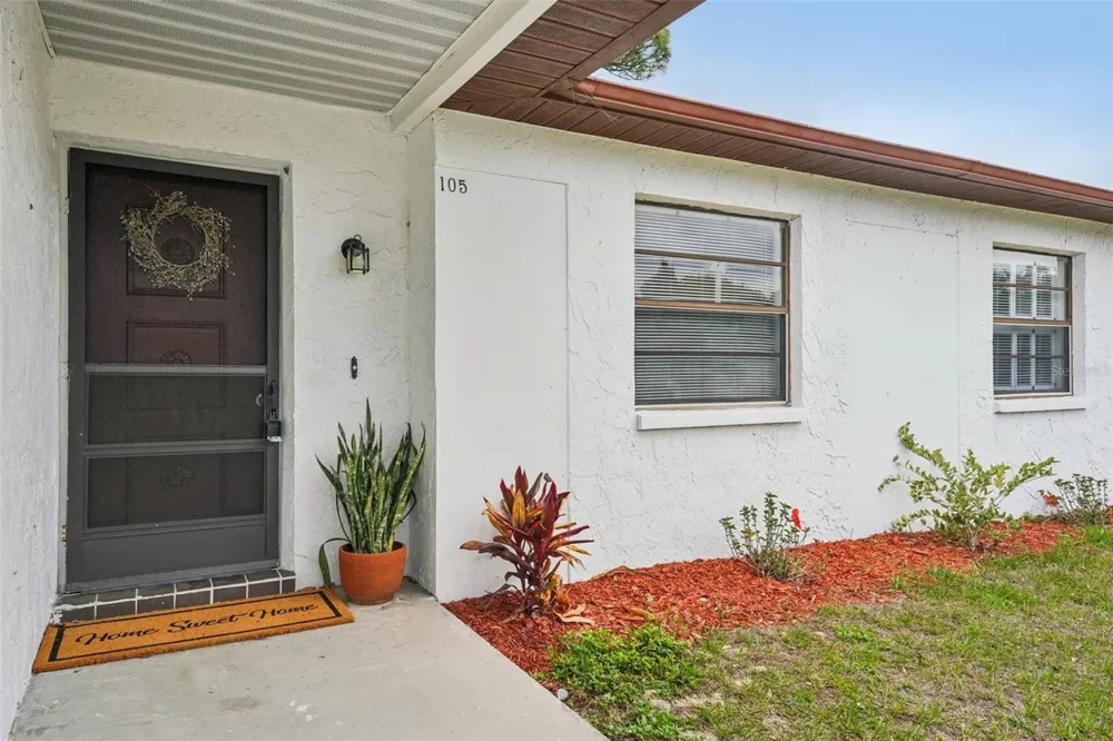 105 LOTUS CIRCLE Safety Harbor, FL 34695